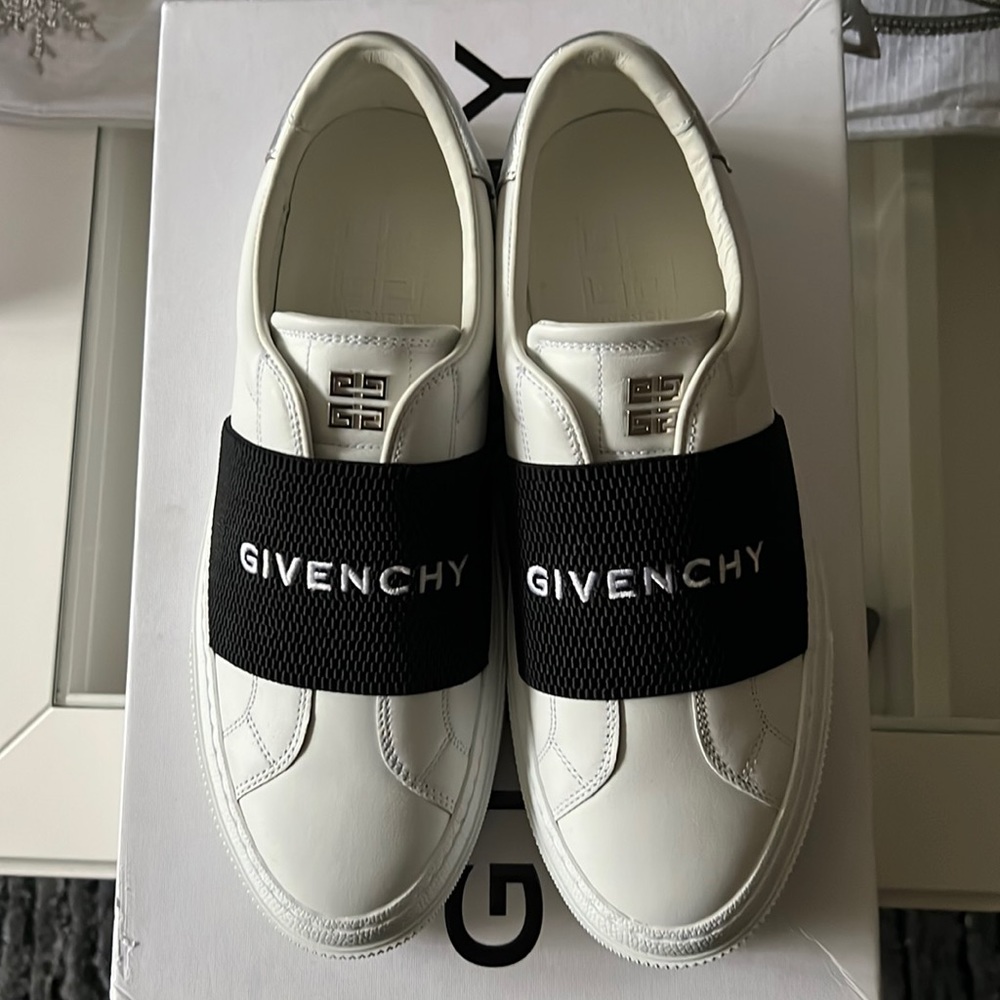 Givenchy City Sport Sneakers
